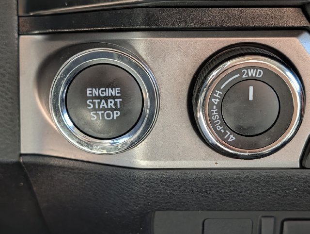 Used 2023 Toyota Tacoma SR5 AWD/4WD image 18