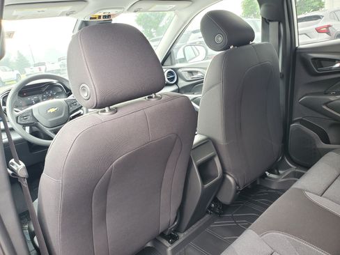 New 2026 Chevrolet Trax LS w/ LS Convenience Package FWD image 25