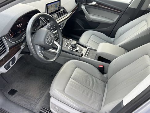 Used 2019 Audi Q5 2.0T Premium Plus w/ Premium Plus Package AWD/4WD image 32
