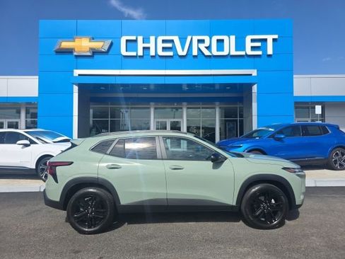 New 2026 Chevrolet Trax ACTIV w/ Driver Confidence Package FWD image 2