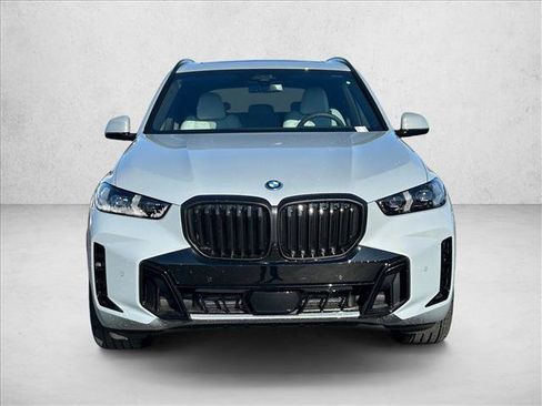 Used 2026 BMW X5 xDrive50e w/ M Sport Package AWD/4WD image 6