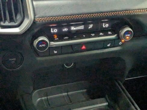 Used 2025 MAZDA CX-50 AWD 2.5 Hybrid w/ Premium Pkg image 21