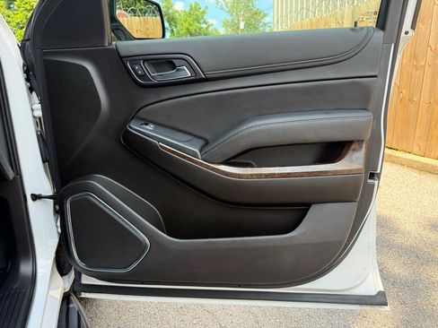Used 2019 Chevrolet Tahoe 2WD image 31