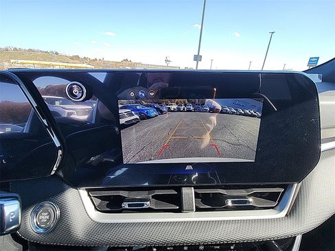 New 2026 Chevrolet Equinox LT w/ Convenience Package II image 22