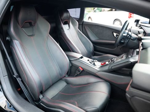 Used 2015 Lamborghini Huracan LP 610-4 AWD/4WD image 38