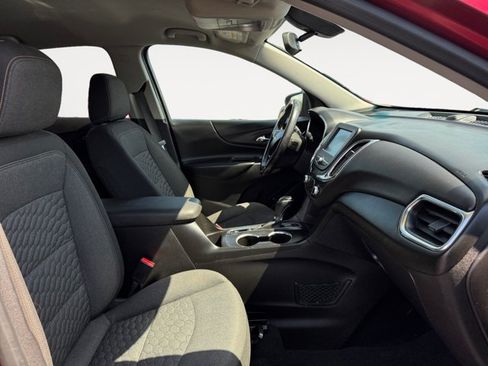 Used 2018 Chevrolet Equinox LT AWD/4WD image 15