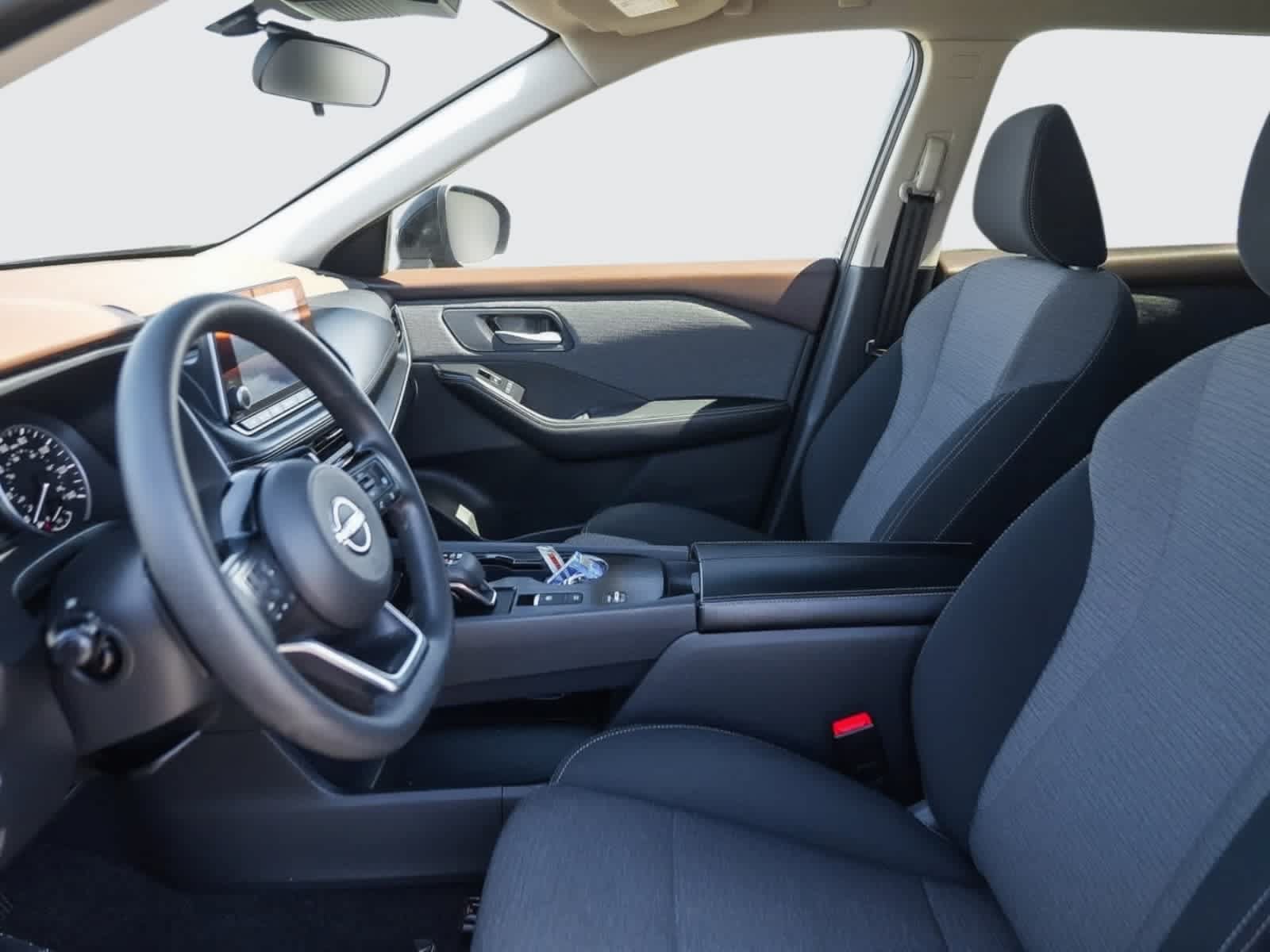 Used 2023 Nissan Rogue SV FWD image 20