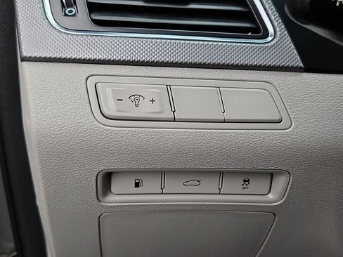 Used 2017 Hyundai Sonata SE image 14