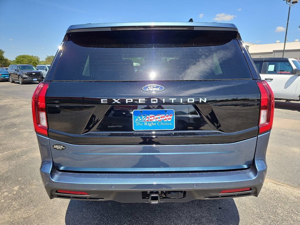 New 2027 Ford Expedition Active RWD image 10