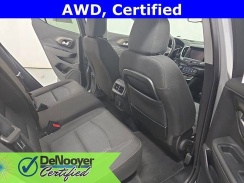Used 2024 GMC Terrain SLE image 11