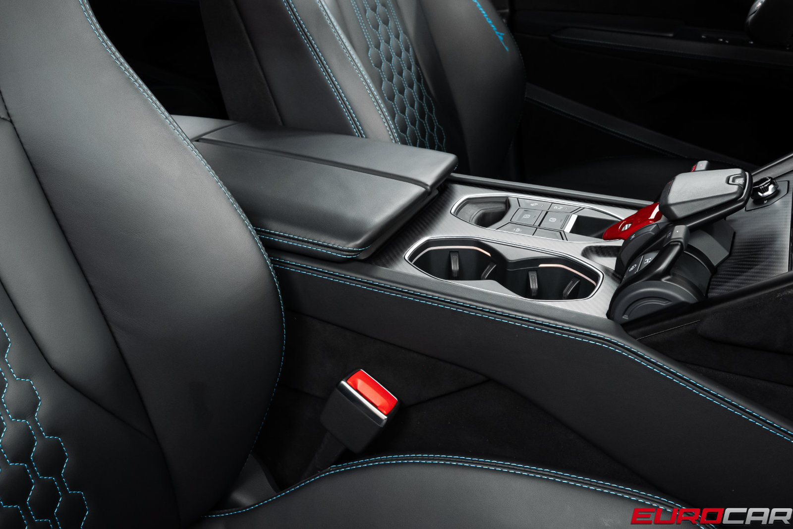 Used 2024 Lamborghini Urus Performante AWD/4WD image 42