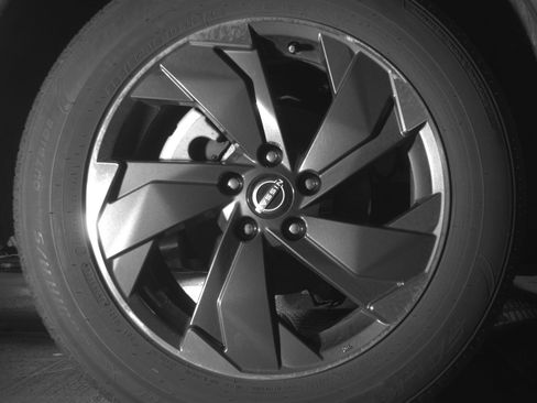 Used 2025 Nissan Rogue SV FWD image 15
