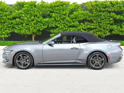 Used 2024 Ford Mustang Premium RWD image 8