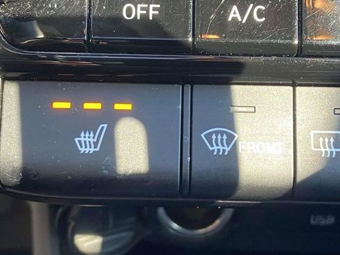 Certified 2024 Hyundai Elantra SEL w/ Convenience Package image 26