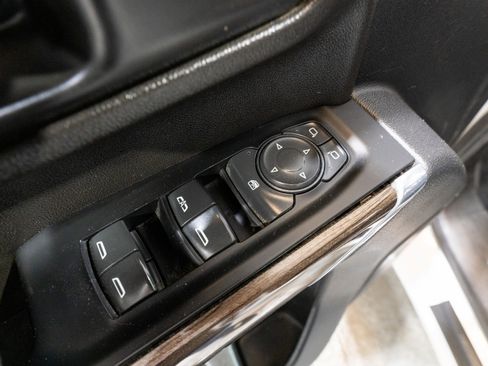 Used 2022 Chevrolet Silverado 3500 LT w/ Convenience Package AWD/4WD image 13