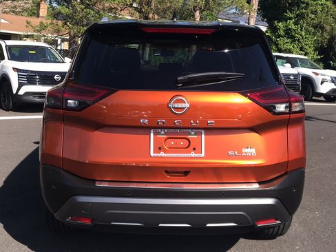Certified 2023 Nissan Rogue SL w/ SL Premium Package AWD/4WD image 25