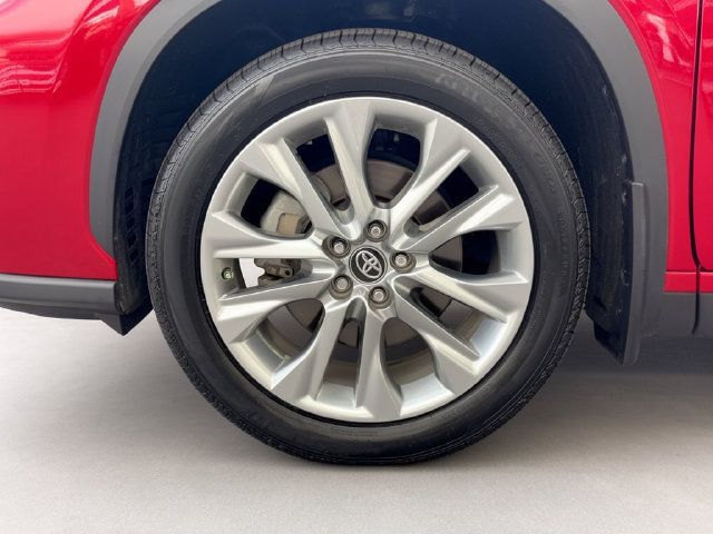 Used 2024 Toyota Highlander Limited AWD/4WD image 11