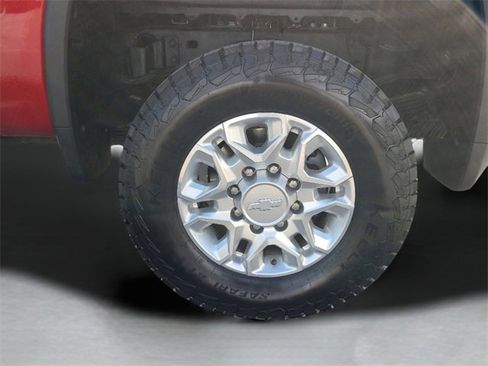 Used 2020 Chevrolet Silverado 3500 LT image 11