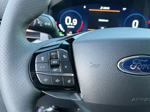 New 2026 Ford Explorer ST-Line w/ ST-Line Street Pack image 16