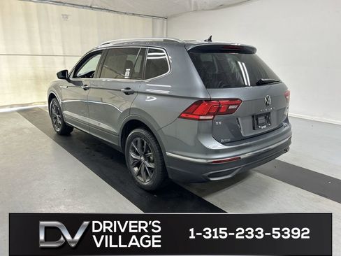 Used 2022 Volkswagen Tiguan SE w/ Panoramic Sunroof Package AWD/4WD image 7