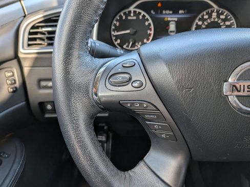 Used 2019 Nissan Murano SL image 16