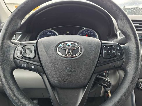 Used 2017 Toyota Camry LE FWD image 27