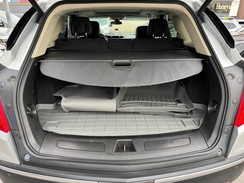 Used 2018 Cadillac XT5 Premium Luxury image 34