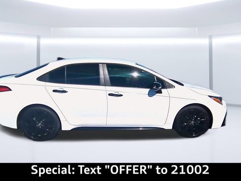 Used 2022 Toyota Corolla SE image 34