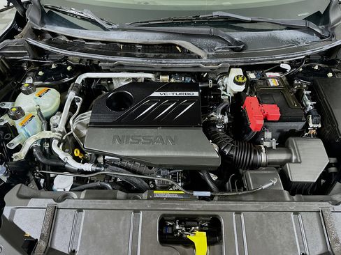 Used 2023 Nissan Rogue SV image 31