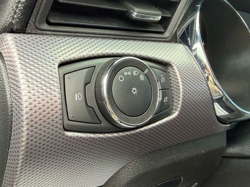 Used 2016 Ford Mustang Coupe image 24