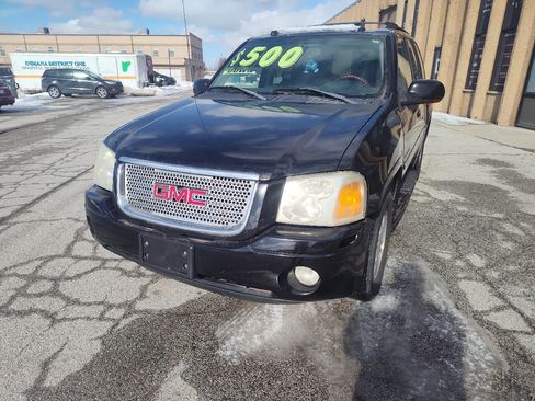 Used 2005 GMC Envoy Denali image 3