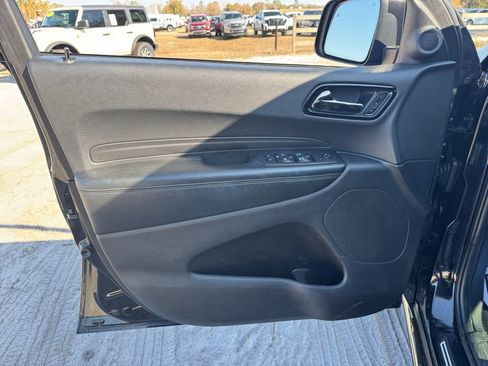 Used 2022 Dodge Durango GT image 31