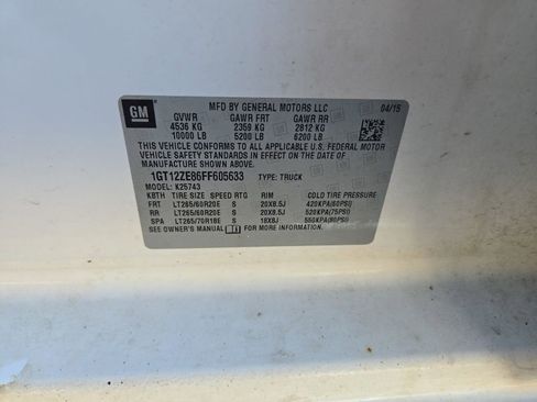 Used 2015 GMC Sierra 2500 SLT w/ Duramax Plus Package image 18