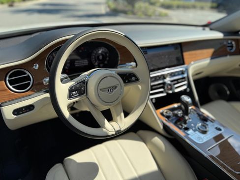 New 2026 Bentley Flying Spur Plug-In Hybrid AWD/4WD image 29