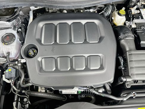 Used 2026 Volkswagen Tiguan SE FWD image 33