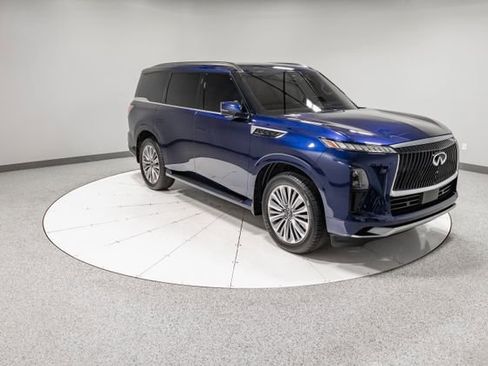 Used 2025 INFINITI QX80 Sensory AWD/4WD image 32