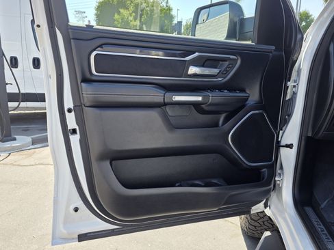 Used 2022 RAM 1500 Laramie w/ Sport Appearance Package AWD/4WD image 15