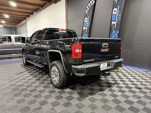 Used 2015 GMC Sierra 2500 Denali w/ Duramax Plus Package image 3