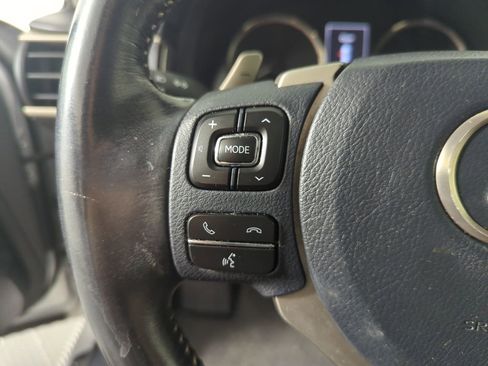 Used 2017 Lexus IS 200t RWD image 27
