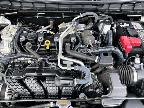 Used 2024 Nissan Altima 2.5 SR FWD image 31