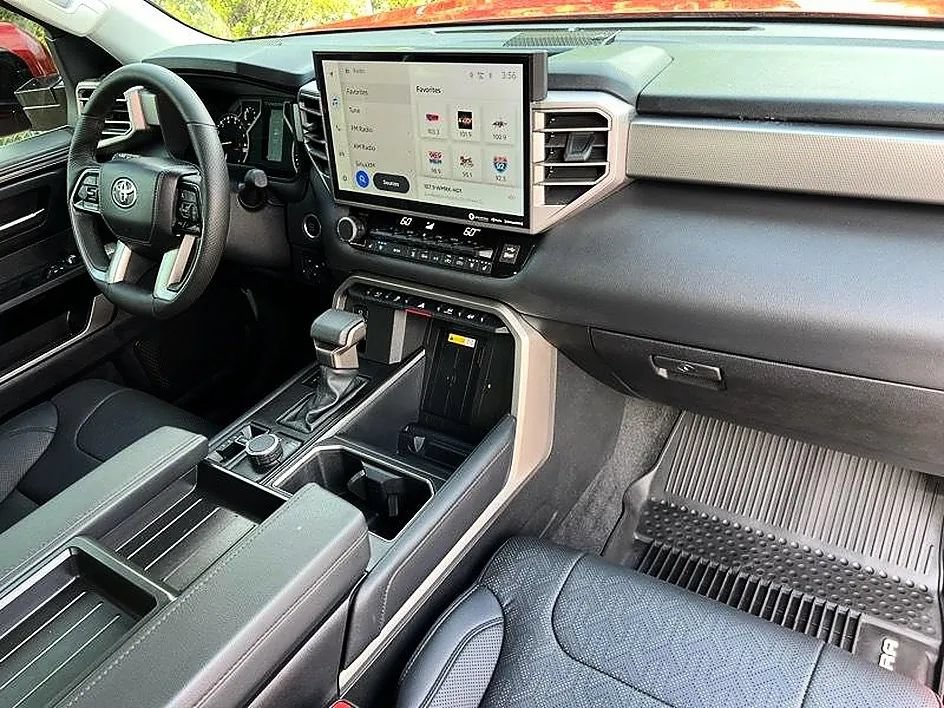 Used 2023 Toyota Tundra Limited AWD/4WD image 19