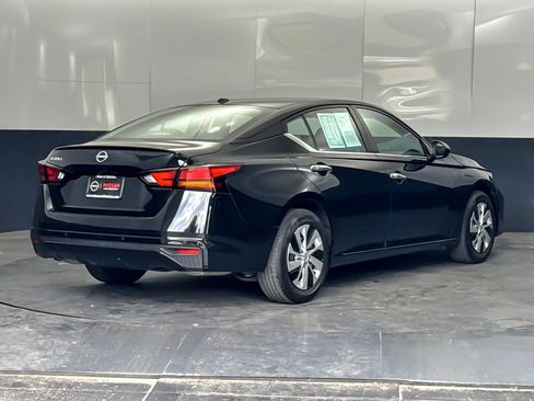 Certified 2025 Nissan Altima 2.5 S FWD image 3
