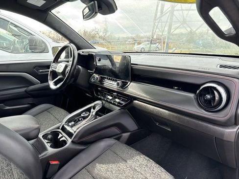 Used 2023 Chevrolet Colorado Z71 w/ Z71 Convenience Package 2 image 25