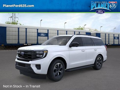 New 2026 Ford Expedition Active RWD image 2