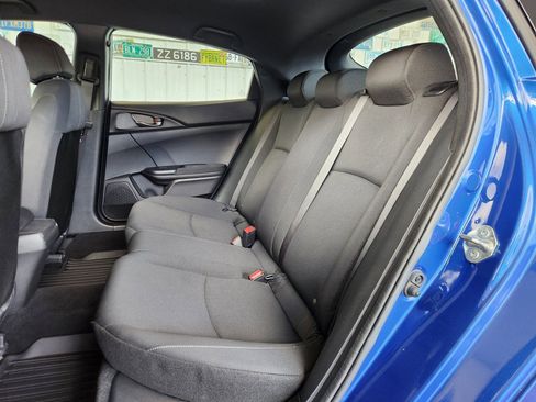 Used 2018 Honda Civic Sport image 6