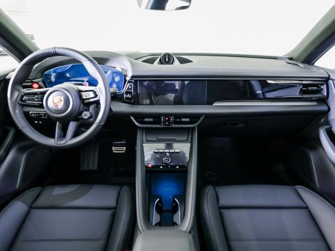 New 2026 Porsche Macan 4S Electric image 26