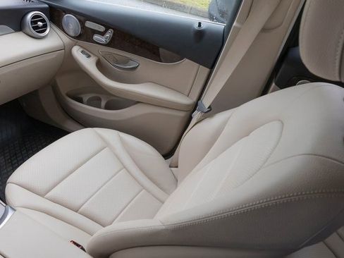 Used 2019 Mercedes-Benz GLC 300 4MATIC Coupe image 27