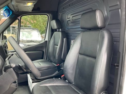 Used 2024 Mercedes-Benz Sprinter 3500 image 15