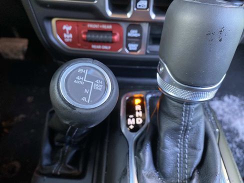 New 2026 Jeep Wrangler Unlimited Rubicon image 13