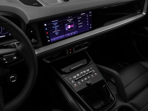 Certified 2025 Porsche Cayenne image 29